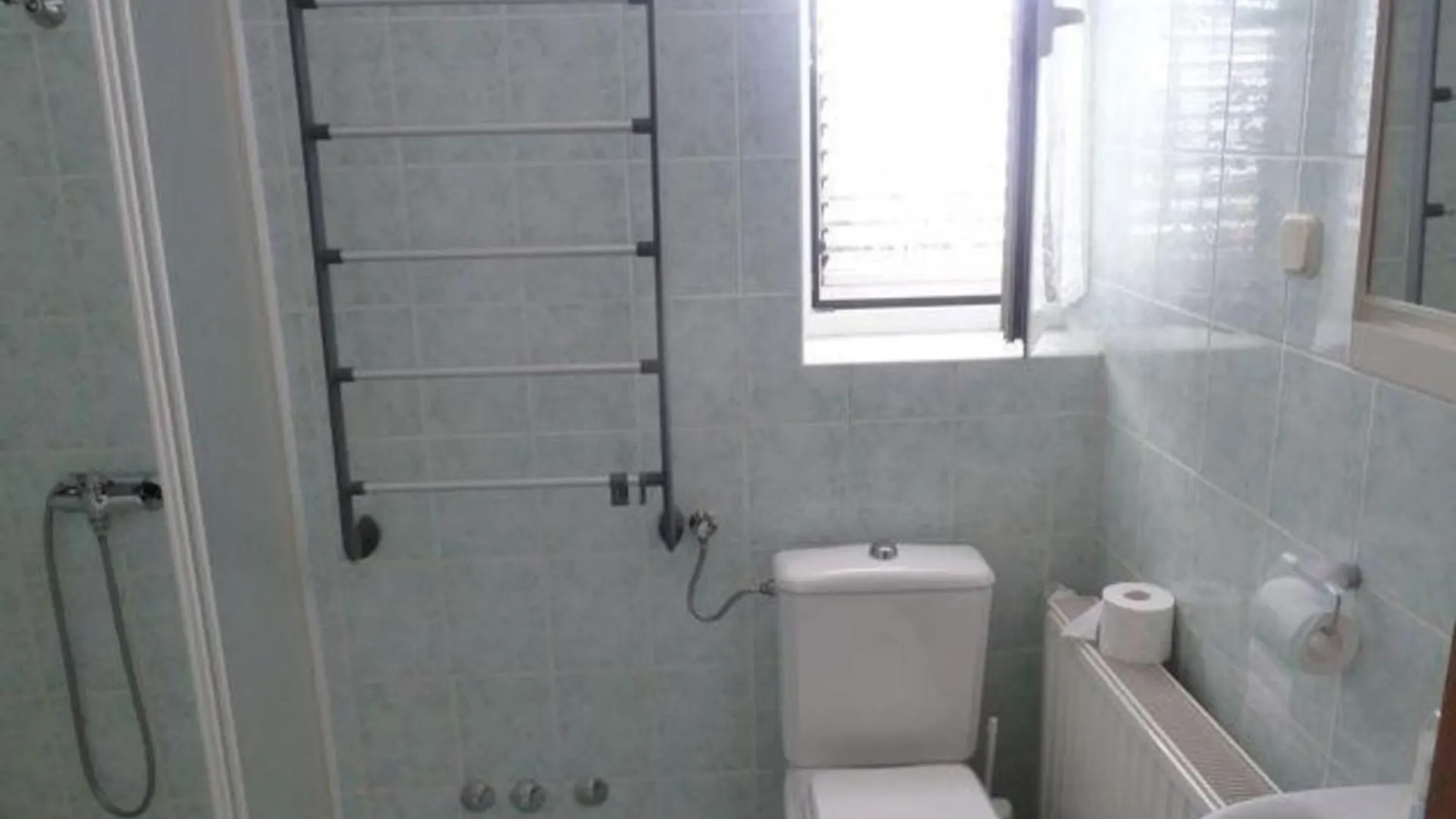 Tolles Appartement In Vir Mit Grill, Garten Und Terrasse Und Meerblick 0*,  Croatia
